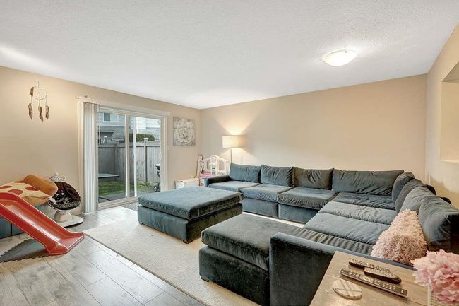 31 - 26970 32 Avenue, Townhouse with 3 bedrooms, 1 bathrooms and 2 parking in Langley BC | Image 6