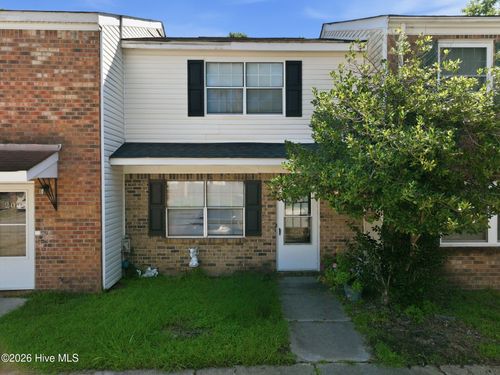 204 Myrtlewood Cir, Jacksonville, NC, 28546-7415 | Card Image