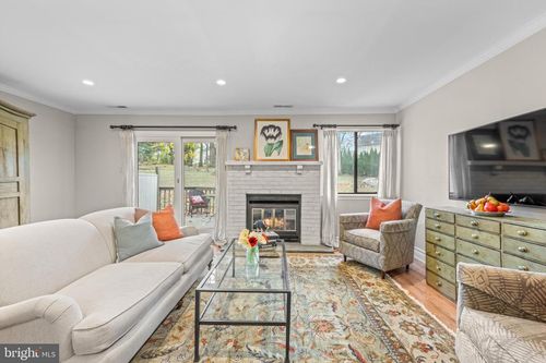 906 Bismark Way, KING OF PRUSSIA, PA, 19406-3216 | Card Image