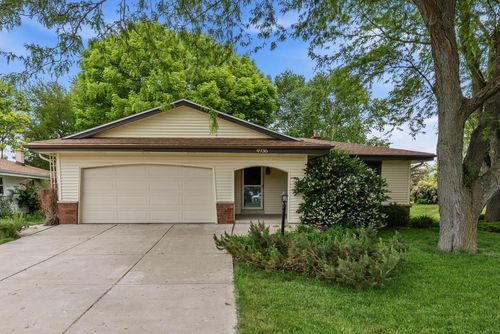 4936 S 65th Street, Greenfield, WI, 53220 | Card Image
