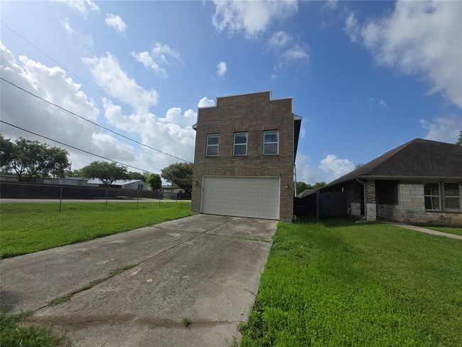 146 Disney St, House other with 3 bedrooms, 3 bathrooms and 2 parking in Arcola TX | Image 31