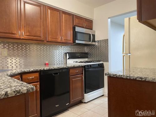 115 Redbud Rd, Piscataway, NJ, 08854-5978 | Card Image