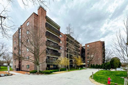 apt-304-920 Vose Dr, Gurnee, IL, 60031-4101 | Card Image