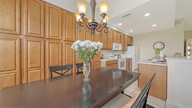 301B2 - 301 Ravinia Cir, Condo with 3 bedrooms, 2 bathrooms and null parking in VENICE FL | Image 17