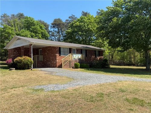 2387 Ashley Loop, Reidsville, NC, 27320-7349 | Card Image