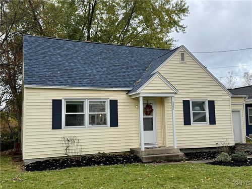 822 Cumberland Ave, Syracuse, NY, 13210-3153 | Card Image
