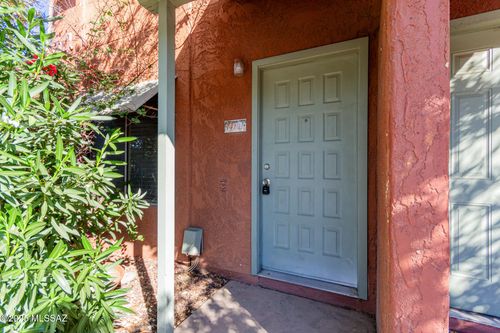 14101-2950 N Alvernon Way, Tucson, AZ, 85712 | Card Image