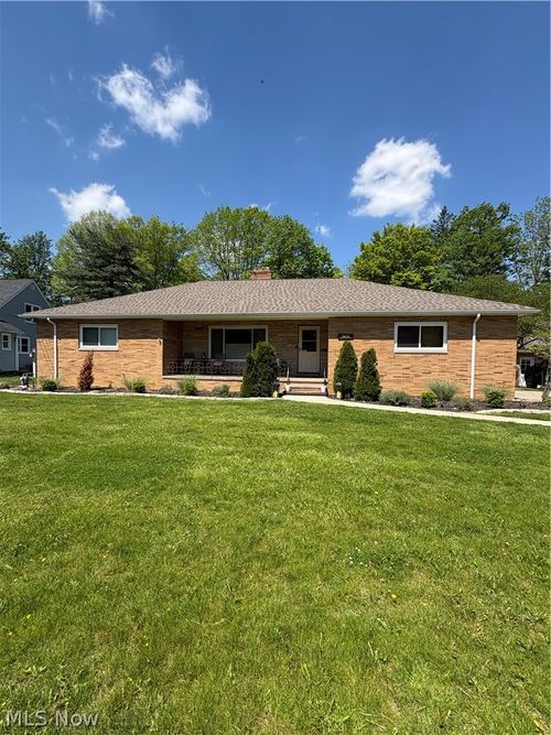 5646 Onaway Oval, Parma, OH, 44130 | Card Image
