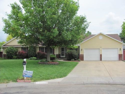 1410 Lorianna Ct, Salina, KS, 67401-7115 | Card Image
