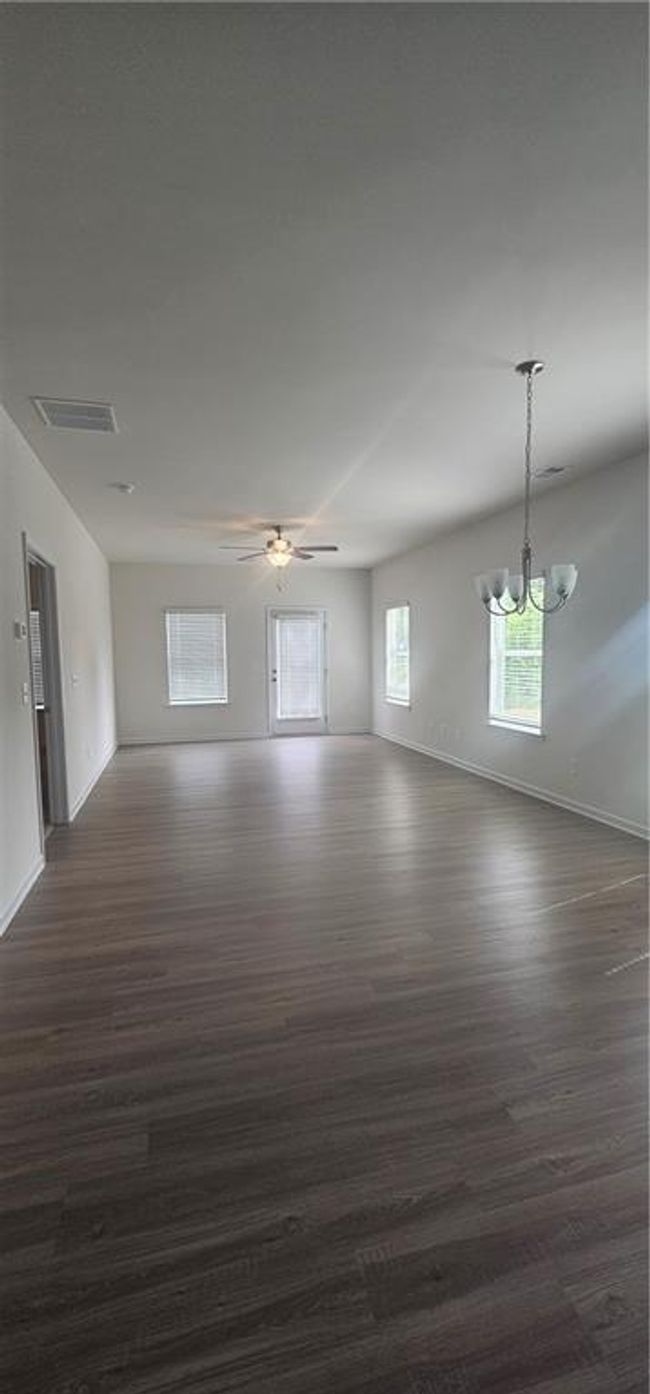 188 Graham Cir, House other with 3 bedrooms, 2 bathrooms and null parking in Adairsville GA | Image 8