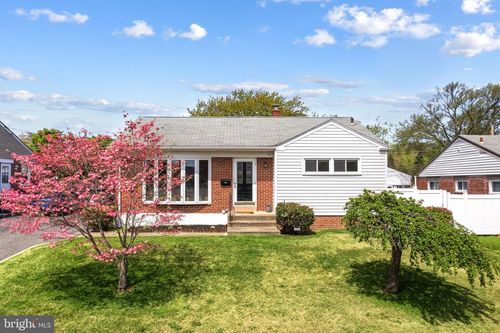 2245 Martin Ln, MORTON, PA, 19070-1224 | Card Image