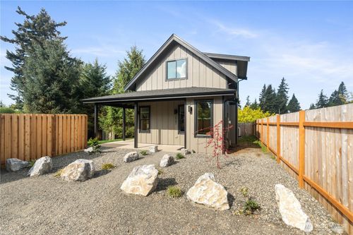 2907 Cedarwood Ave, Bellingham, WA, 98225-1412 | Card Image