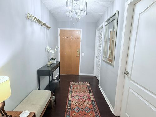 apt-308-811 Chicago Ave, Evanston, IL, 60202-2392 | Card Image