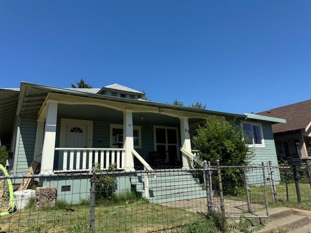 Orange St, Medford, OR 97501