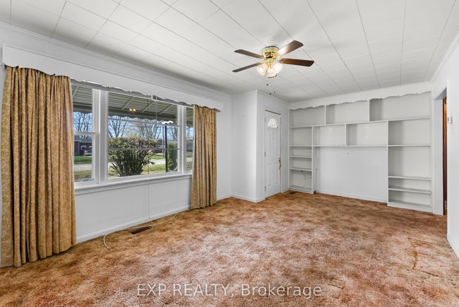 1132 Spears Rd, House other with 2 bedrooms, 1 bathrooms and 3 parking in Fort Erie ON | Image 5