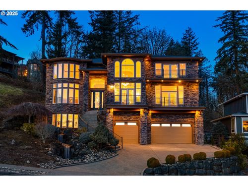 1945 Nw 7th Ave, Camas, WA, 98607-2646 | Card Image