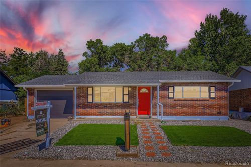 5519 Chandler Ct, Denver, CO, 80239-3811 | Card Image