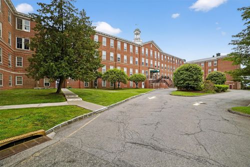 3309 Villa At The Woods, Peekskill, NY, 10566-4920 | Card Image