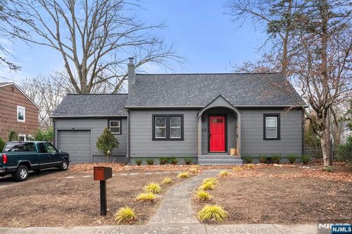 28 Kensington Ave, Norwood, NJ, 07648-1909 | Card Image