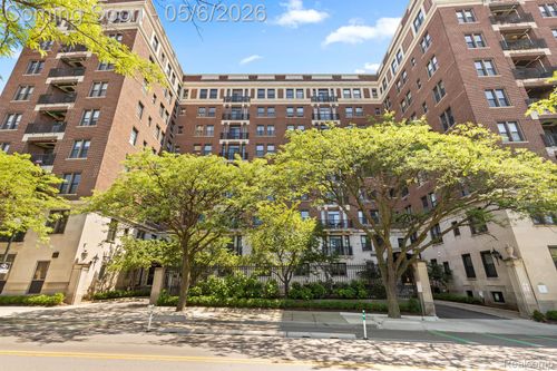 a600-2900 E Jefferson Ave, Detroit, MI, 48207-5079 | Card Image