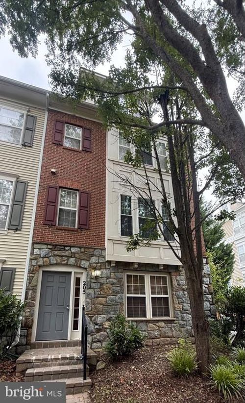 205 Garden View Way, ROCKVILLE, MD, 20850-6092 | Card Image