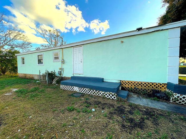 821 Rickey Jackson Blvd, House other with 5 bedrooms, 2 bathrooms and null parking in Pahokee FL | Image 5