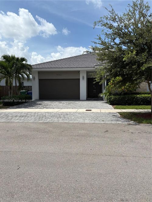 15062 Sw 177th Ter, Miami, FL, 33187-6830 | Card Image