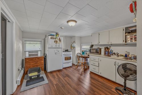 22 West Street, Laconia, NH, 03246 | Card Image