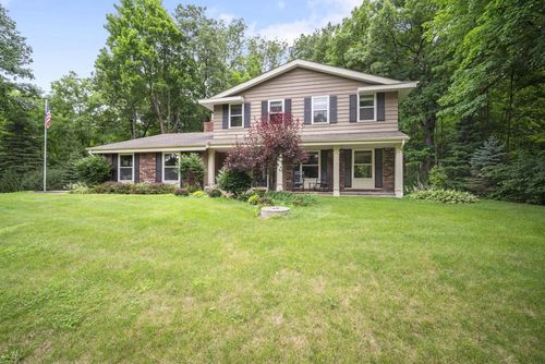 W265S7580 Crestview Drive, Vernon, WI, 53189 | Card Image