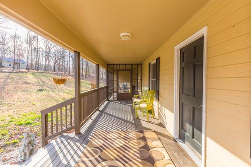 237 Windmill Dr, Chatsworth, GA, 30705-6123 | Card Image