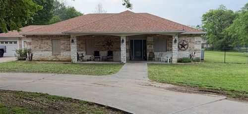 201 W Oak St, Eustace, TX, 75124-9775 | Card Image