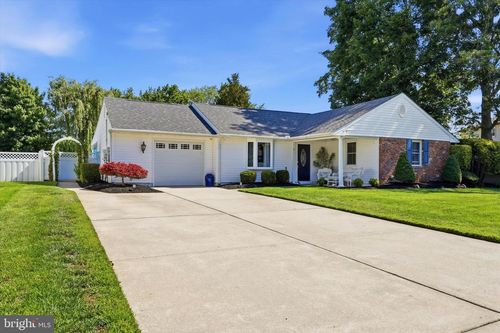 4 Bunker Hill Rd, SEWELL, NJ, 08080-1701 | Card Image