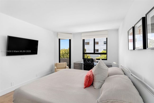 APT-446 - 141 Crandon Blvd, Condo with 3 bedrooms, 2 bathrooms and null parking in Key Biscayne FL | Image 17