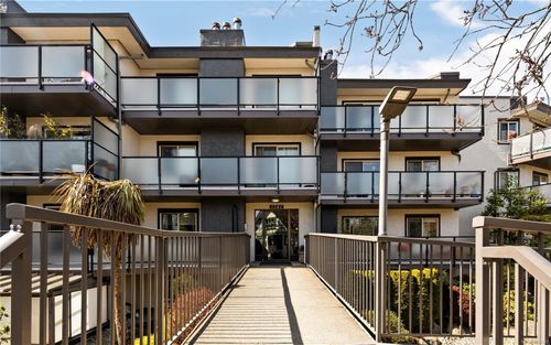 402-1241 Fairfield Rd, Victoria, BC, V8V3B3 | Card Image
