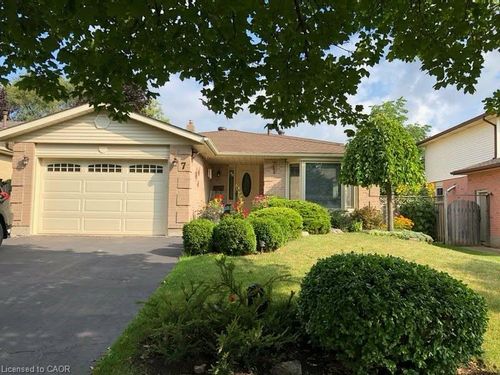 7 Kilkerran Cres, Kitchener, ON, N2R1B6 | Card Image