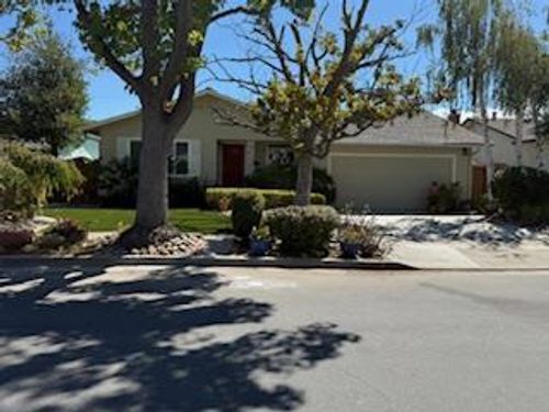 826 Flin Way, Sunnyvale, CA, 94087-3530 | Card Image