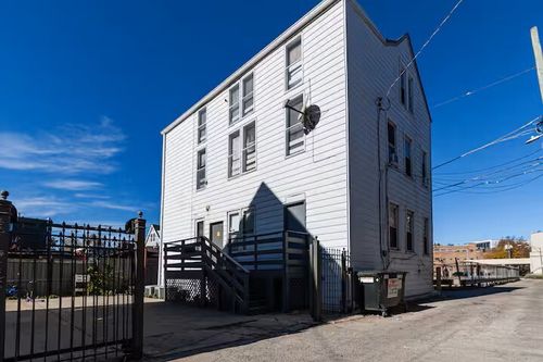 2r-3614 W George St, Chicago, IL, 60618-7882 | Card Image
