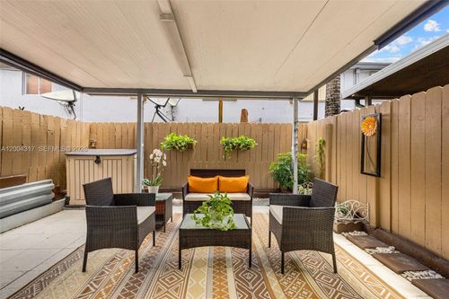 5-8055 Nw 8th St, Miami, FL, 33126-2859 | Card Image