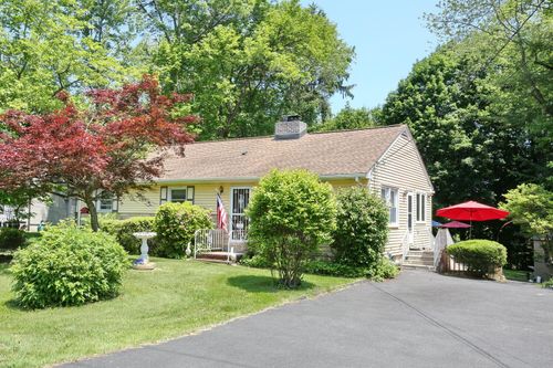 173 Massachusetts Ave, Congers, NY, 10920-2830 | Card Image