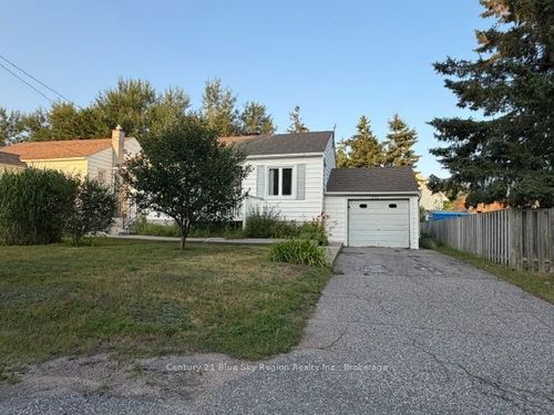 578 Mcphail St, North Bay, ON, P1B5Z2 | Card Image