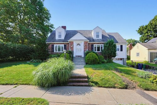 70 Oakdale Rd, Newton, MA, 02459-2627 | Card Image