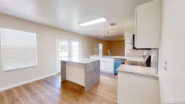 321 Hinge Loop, House other with 3 bedrooms, 3 bathrooms and null parking in Cibolo TX | Image 10