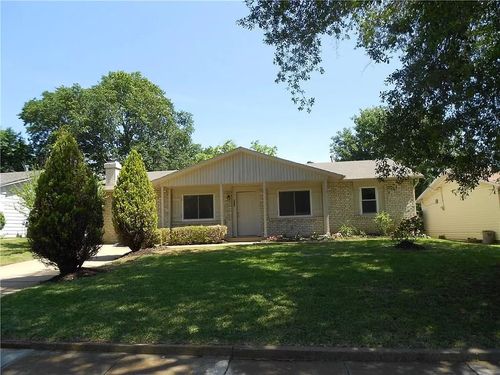 606 Crane Dr, Euless, TX, 76039-3226 | Card Image
