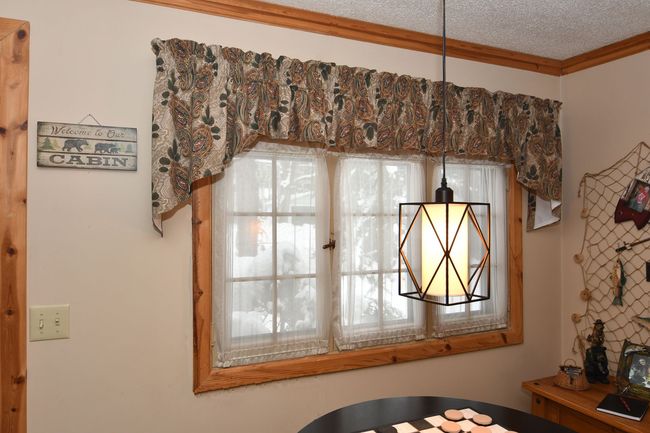 Nice Natural Lighting | Image 12