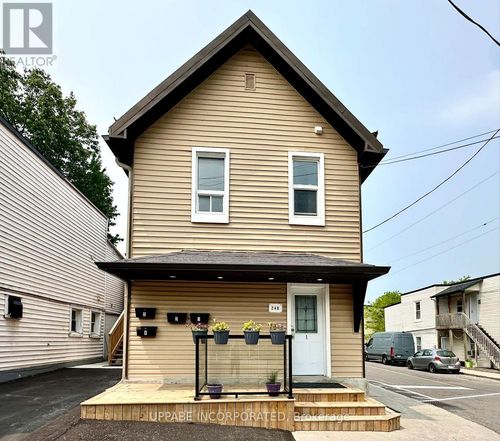 unit-3-240 Marier Ave, Vanier, ON, K1L5R1 | Card Image