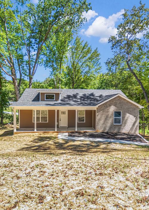 105 Jay Cir, Clarksville, TN, 37040-4404 | Card Image
