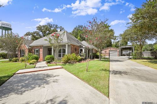 30105 Oak Shadow Dr, Walker, LA, 70785-7222 | Card Image