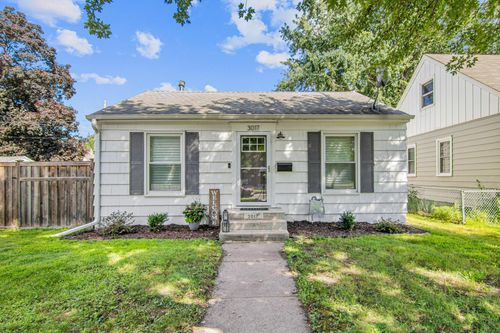 3017 Georgia Ave S, Saint Louis Park, MN, 55426-3428 | Card Image