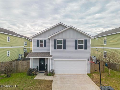 2520 Esplanade St, Ocean Springs, MS, 39564-3550 | Card Image