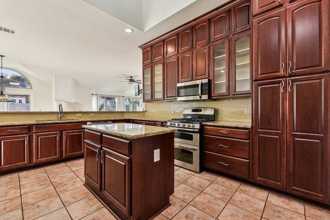 6303 Needham Ln, House other with 4 bedrooms, 3 bathrooms and 2 parking in Austin TX | Image 8